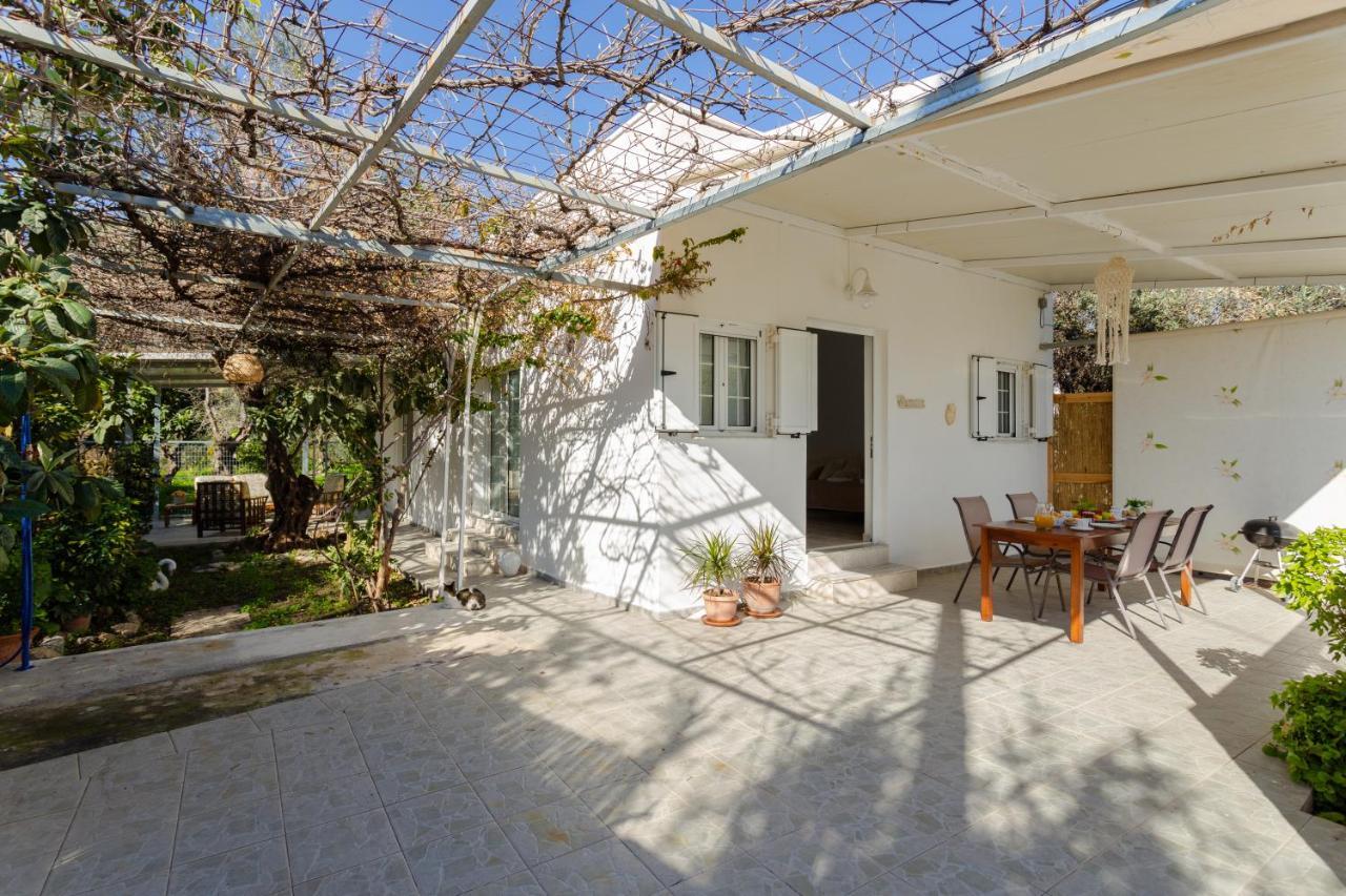 Willa Hari'S House Archangelos  Zewnętrze zdjęcie